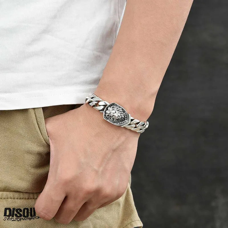 Pulsera León Imperial en Plata 925 Maciza – Diseño Tank Retro de Lujo