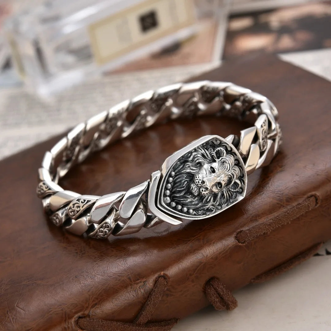 Pulsera León Imperial en Plata 925 Maciza – Diseño Tank Retro de Lujo